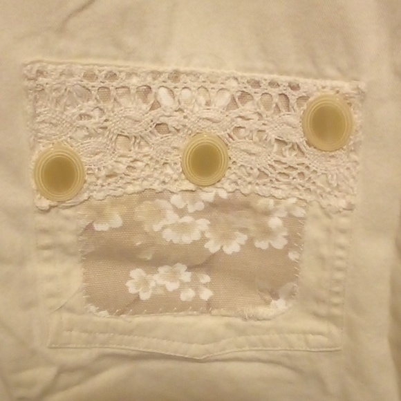 PINY (Satin Stitch Inc) Beautiful Lace & Patchwork Button Up Top - Size Small - Picture 4 of 6